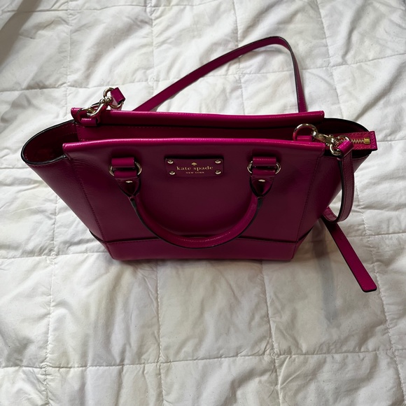 Beautiful Hot Pink Kate Spade Bag - Picture 2 of 13